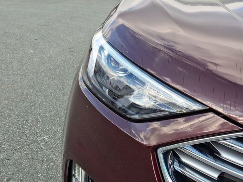 Certified 2022 Ford Edge SEL w/ Convenience Package image 9