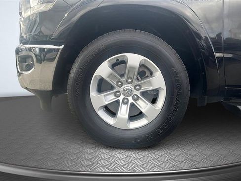 Used 2019 RAM 1500 Laramie image 9