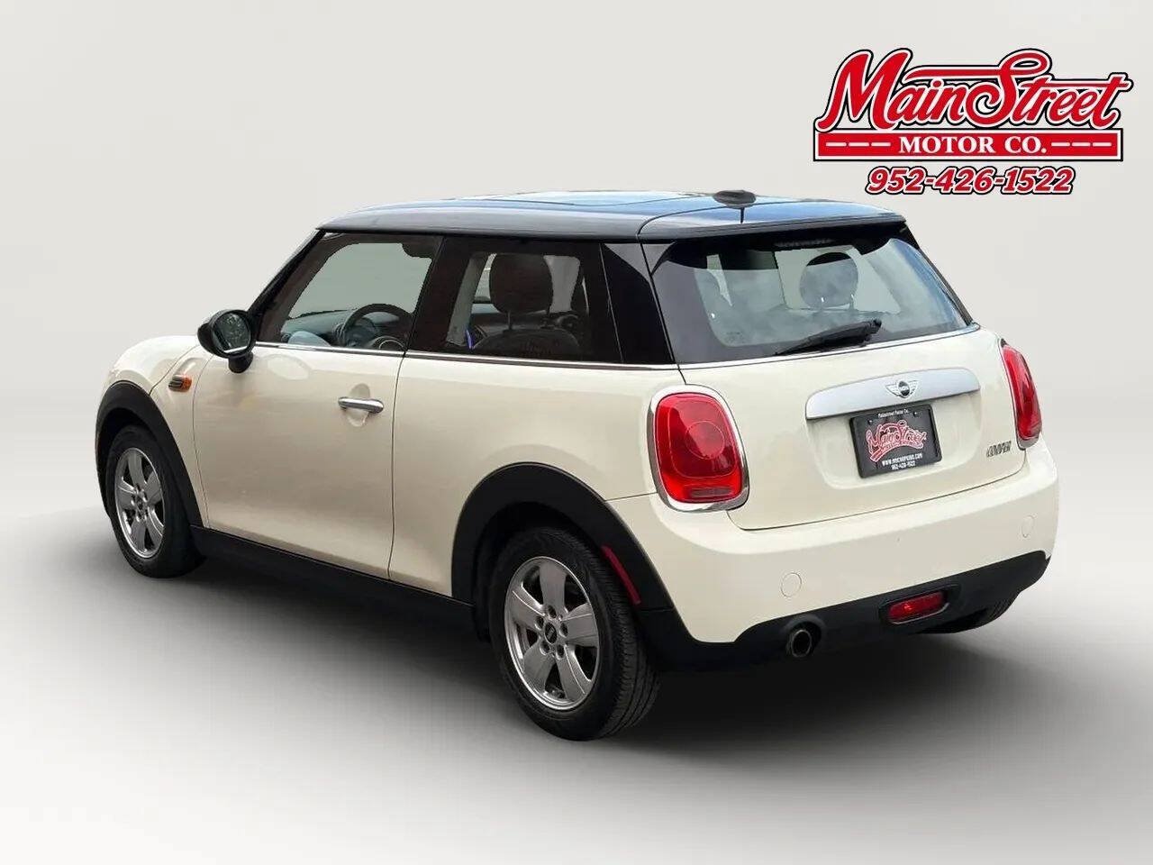 Used 2015 MINI Cooper 2-Door Hardtop FWD image 5
