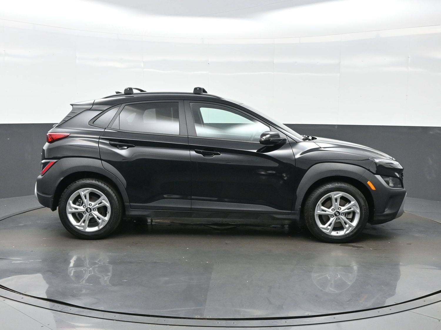 Certified 2023 Hyundai Kona SEL AWD/4WD image 7