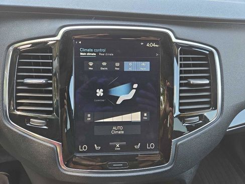 Used 2017 Volvo XC90 T6 Momentum w/ Vision Package AWD/4WD image 15