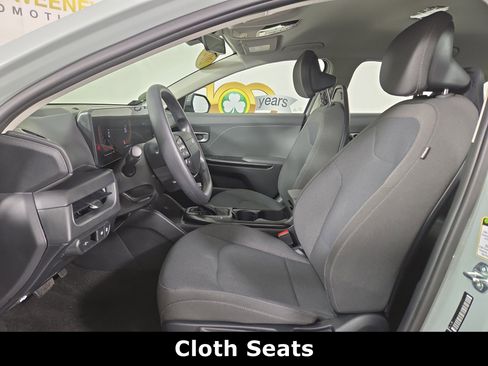 Used 2025 Kia K4 LXS image 11