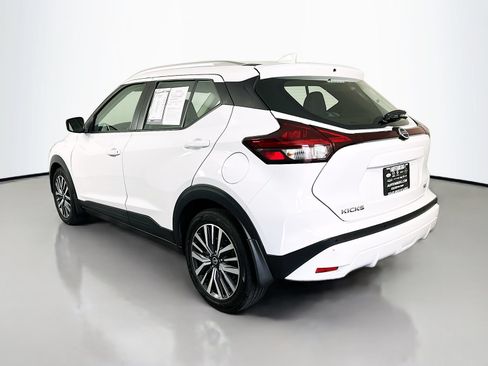 Used 2021 Nissan Kicks SV FWD image 5