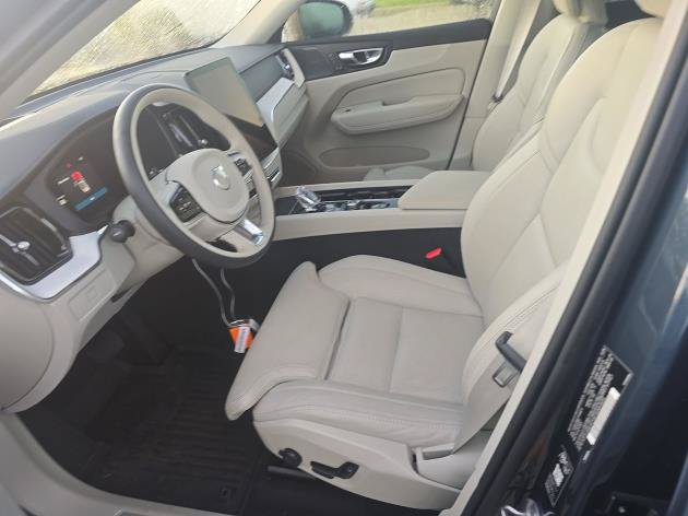 Used 2026 Volvo XC60 B5 Ultra AWD/4WD image 6