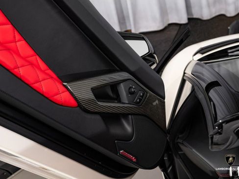 Used 2016 Lamborghini Aventador LP 700-4 image 51