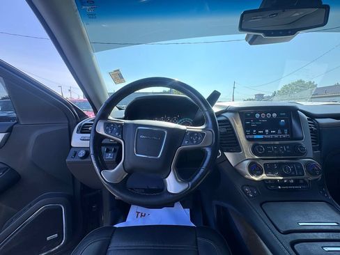 Used 2018 GMC Yukon Denali AWD/4WD image 22