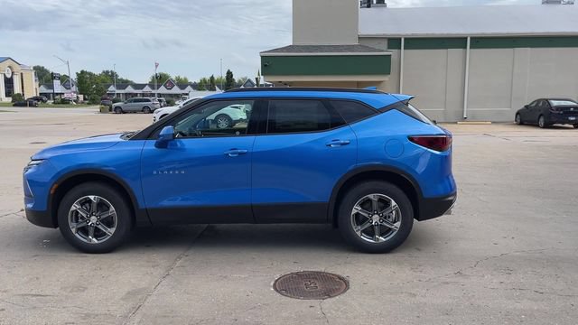 New 2026 Chevrolet Blazer LT w/ Convenience Package FWD image 5