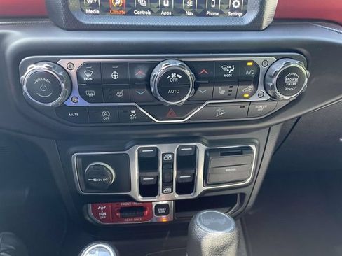 Used 2020 Jeep Wrangler Unlimited Rubicon AWD/4WD image 31