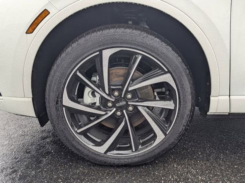 New 2025 Lincoln Corsair Grand Touring image 9