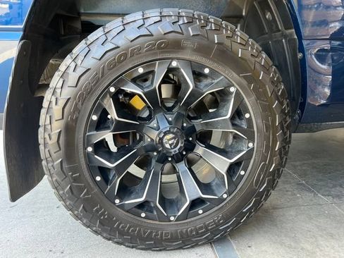 Used 2019 RAM 1500 Big Horn RWD image 11