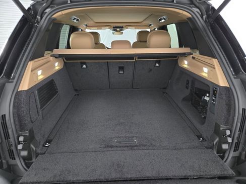 New 2025 Land Rover Range Rover SE image 14