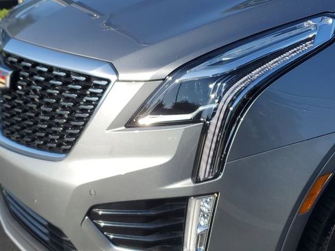 Used 2023 Cadillac XT5 Premium Luxury w/ LPO, Floor Liner Package FWD image 10