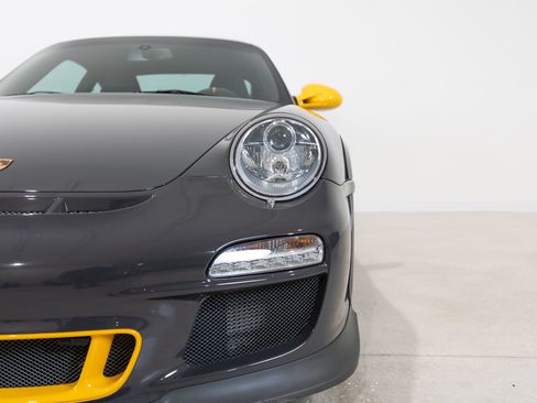 Used 2011 Porsche 911 GT3 RS RWD image 15