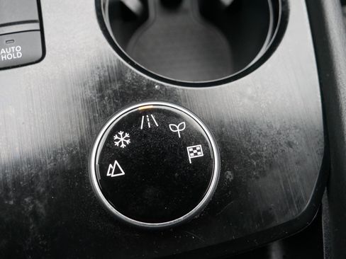 Certified 2023 Nissan Rogue SV image 31