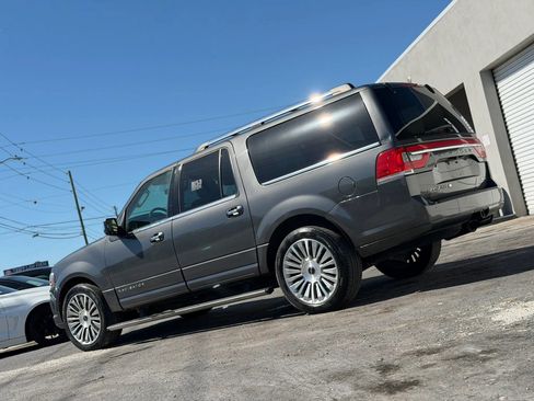 Used 2015 Lincoln Navigator L 4WD w/ Equipment Group 101A Reserve image 4