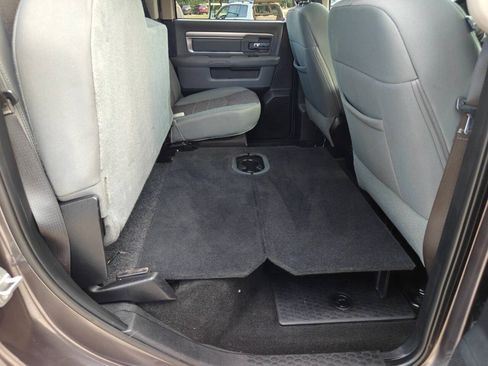 Used 2015 RAM 1500 Lone Star RWD image 20