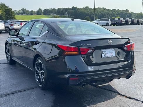 Used 2024 Nissan Altima 2.5 SR FWD image 6
