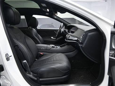 Used 2019 Mercedes-Benz S 560 4MATIC Sedan image 29