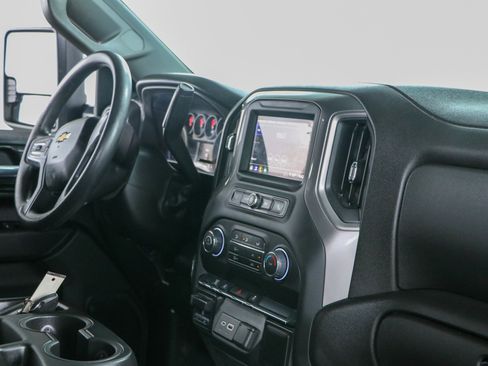 Used 2025 Chevrolet Silverado 3500 W/T w/ WT Convenience Package AWD/4WD image 24