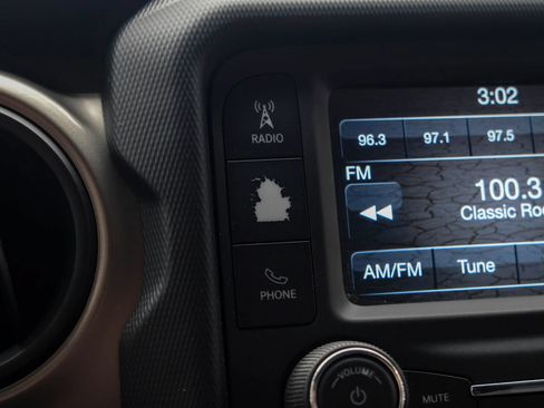 Used 2018 Jeep Wrangler Unlimited Sport S AWD/4WD image 30