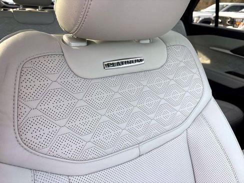 Used 2025 Ford Explorer Platinum w/ Ultimate Package image 20
