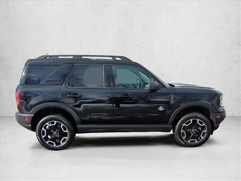 Used 2024 Ford Bronco Sport Outer Banks w/ Tech Package image 4