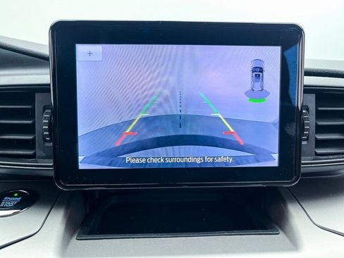 Used 2021 Ford Explorer XLT image 7