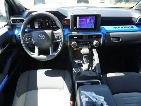 Used 2025 Toyota Tacoma TRD Off-Road w/ TRD Off Road Upgrade Package AWD/4WD image 2