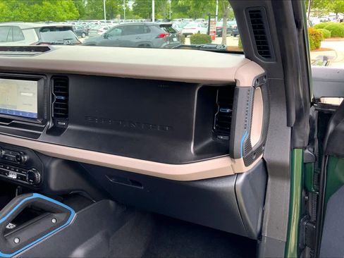 Used 2023 Ford Bronco Wildtrak AWD/4WD image 18