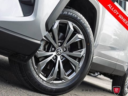Used 2023 Toyota RAV4 Limited w/ Limited Grade Weather Package AWD/4WD image 13