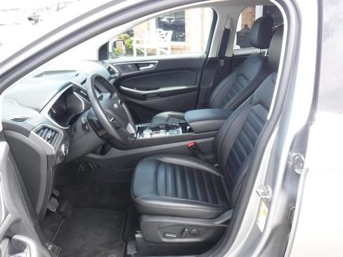 Used 2020 Ford Edge SEL w/ Cold Weather Package image 12