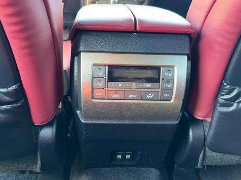 Used 2020 Lexus GX 460 Premium w/ Premium Package image 33