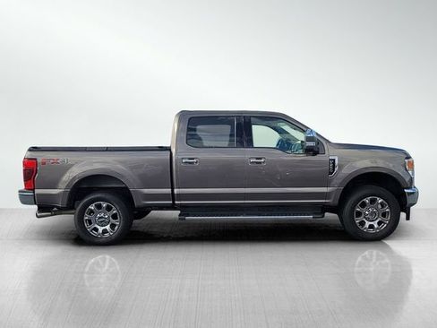 Used 2020 Ford F250 Lariat w/ Chrome Package image 4