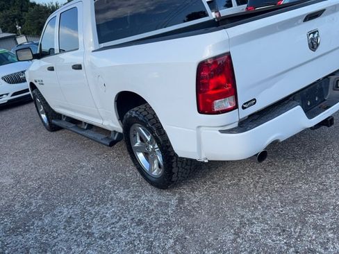 Used 2015 RAM 1500 Express RWD image 5