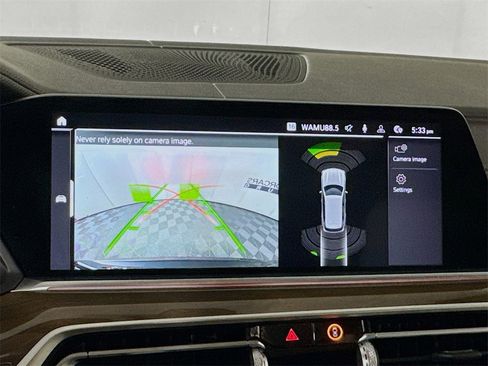 Used 2020 BMW X5 xDrive40i w/ Premium Package image 14
