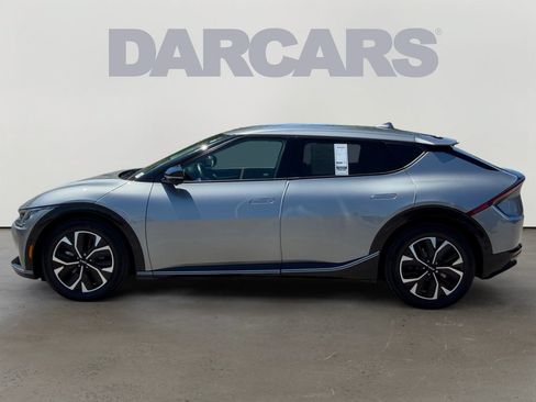 Used 2023 Kia EV6 Wind w/ Wind Technology Package AWD/4WD image 4