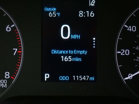 Used 2025 Toyota Corolla Cross AWD Hybrid w/ Moonroof Package image 26