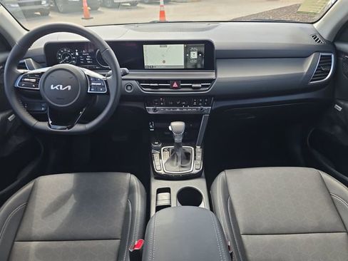 Used 2026 Kia Seltos SX image 13