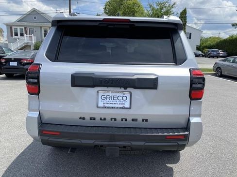 New 2026 Toyota 4Runner 4WD image 4