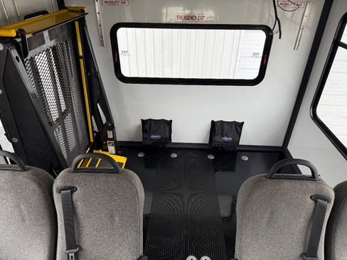 Used 2014 Chevrolet Express 3500 w/ Shuttle Bus Package image 69