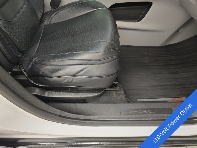 Used 2020 GMC Terrain SLE w/ Driver Convenience Package AWD/4WD image 11