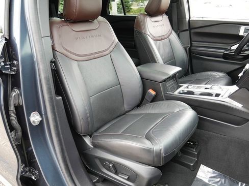 Used 2022 Ford Explorer Platinum w/ Equipment Group 601A AWD/4WD image 67
