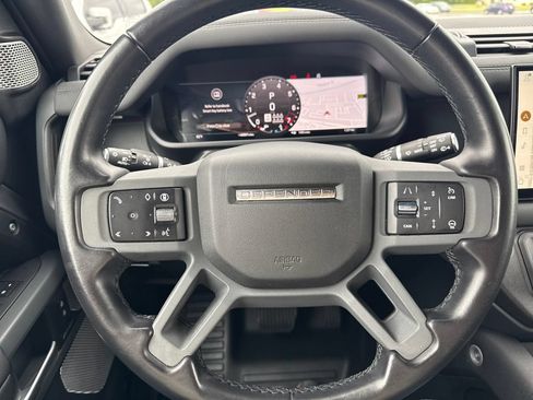 Used 2024 Land Rover Defender 130 X-Dynamic SE AWD/4WD image 11