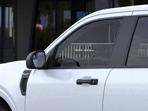 New 2025 Ford Maverick XLT image 21