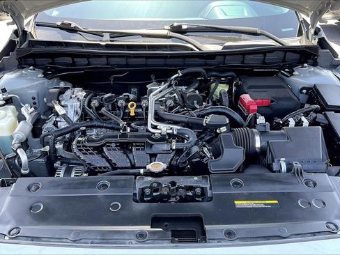 Used 2021 Nissan Altima 2.5 SR FWD image 10