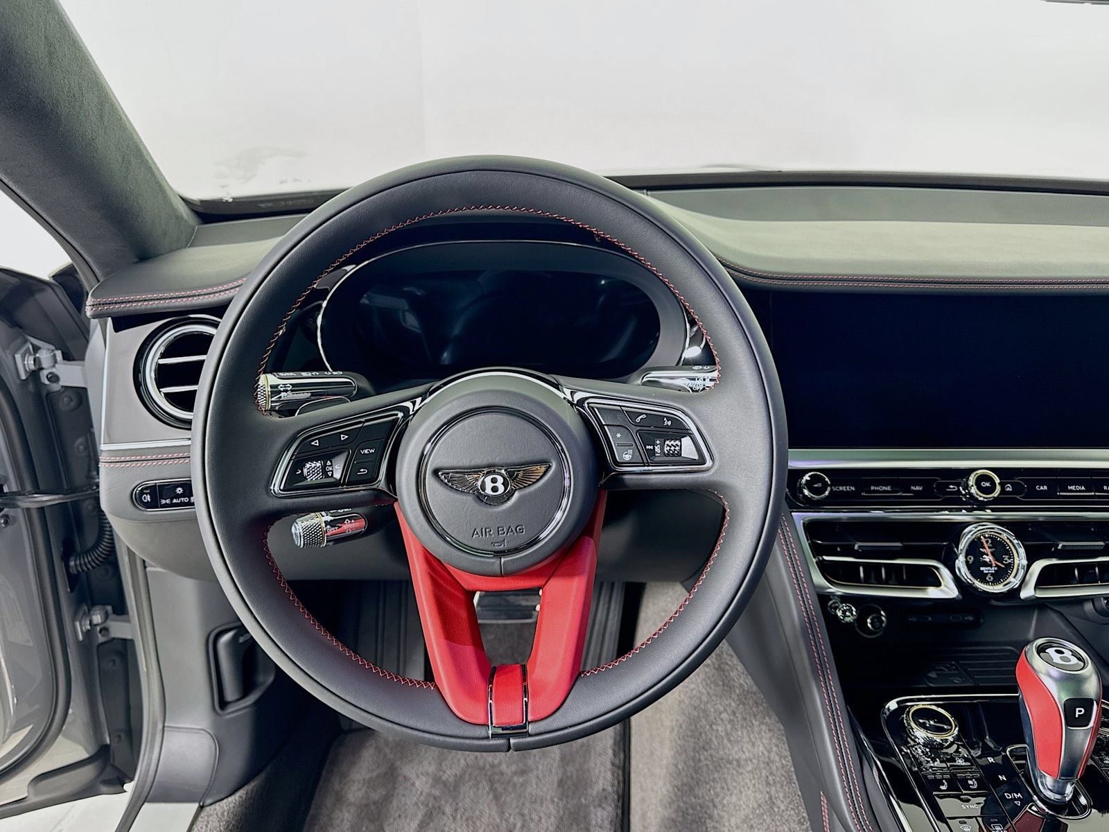 Used 2026 Bentley Flying Spur V8 AWD/4WD image 12
