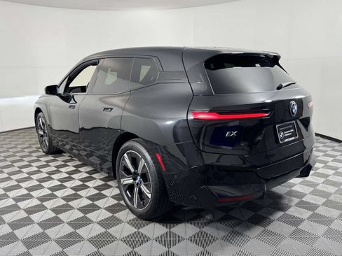 Used 2024 BMW iX xDrive50 w/ Premium Package AWD/4WD image 8