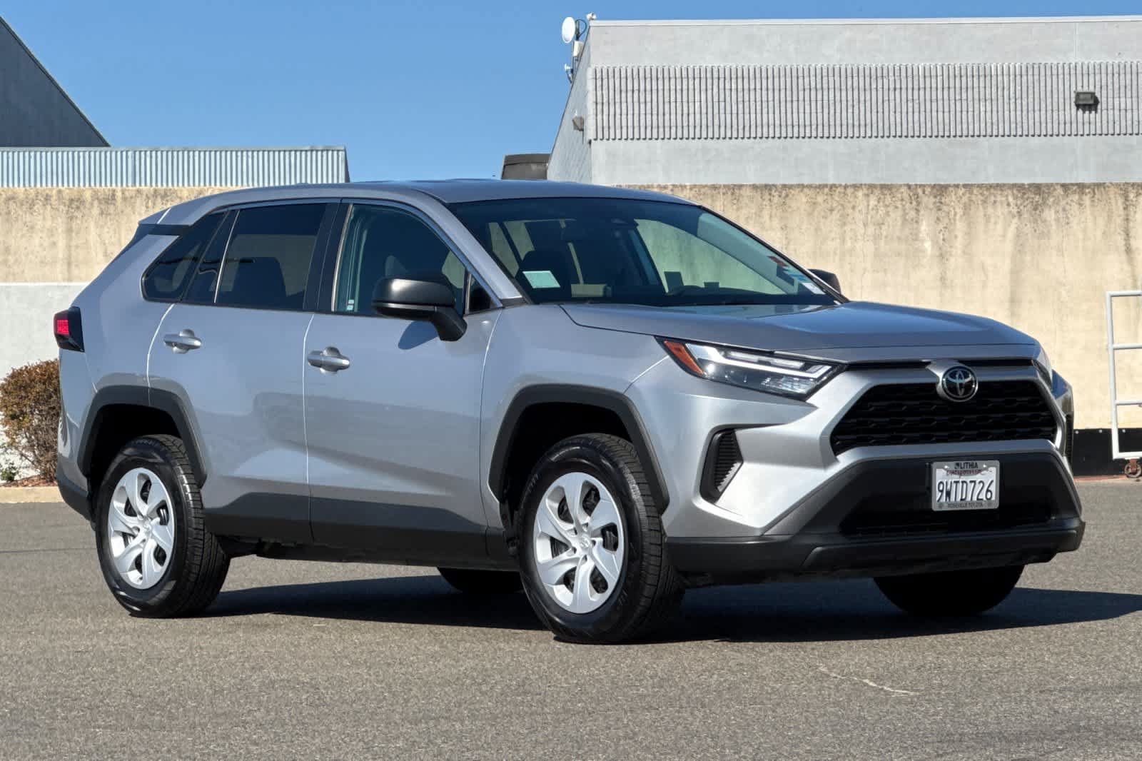 Certified 2024 Toyota RAV4 LE AWD/4WD image 5