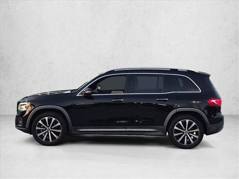 Certified 2022 Mercedes-Benz GLB 250 image 9