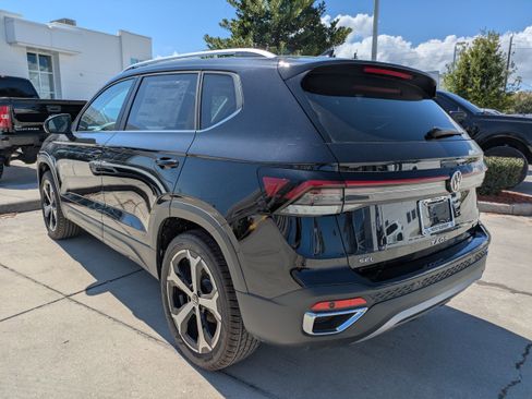New 2026 Volkswagen Taos SEL AWD/4WD image 6